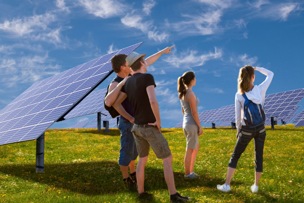 photovoltacis family looking forward